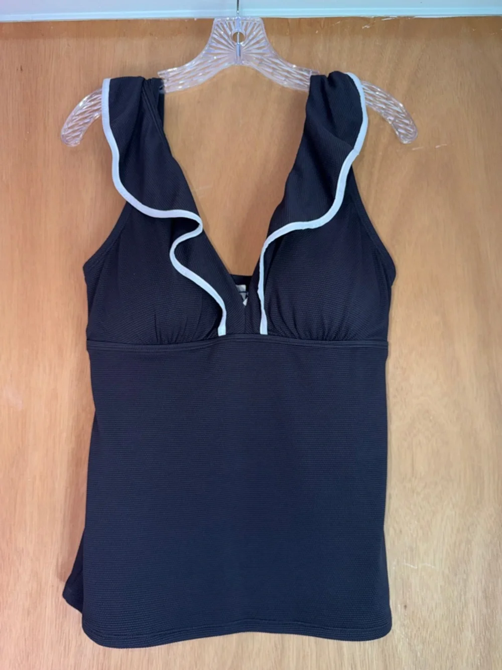 Tommy Bahama Black & White Ruffle Tankini with Skirt - Picture 3 of 9